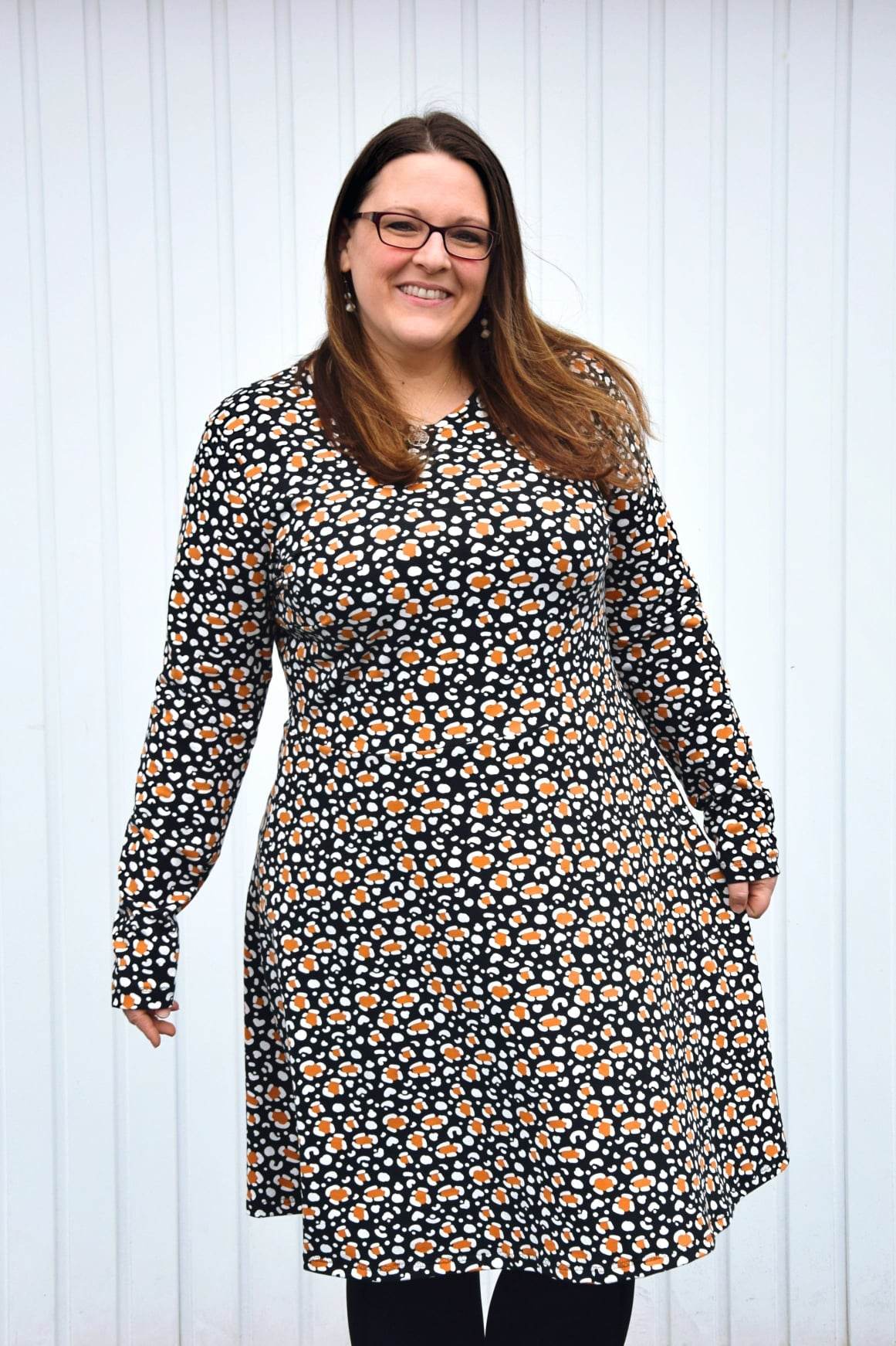 Schnittmuster Kleid mit ausgestelltem Rockteil PETROLINA (32-56) : - Sewando