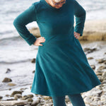 Schnittmuster Kleid mit ausgestelltem Rockteil PETROLINA (32-56) : - Sewando