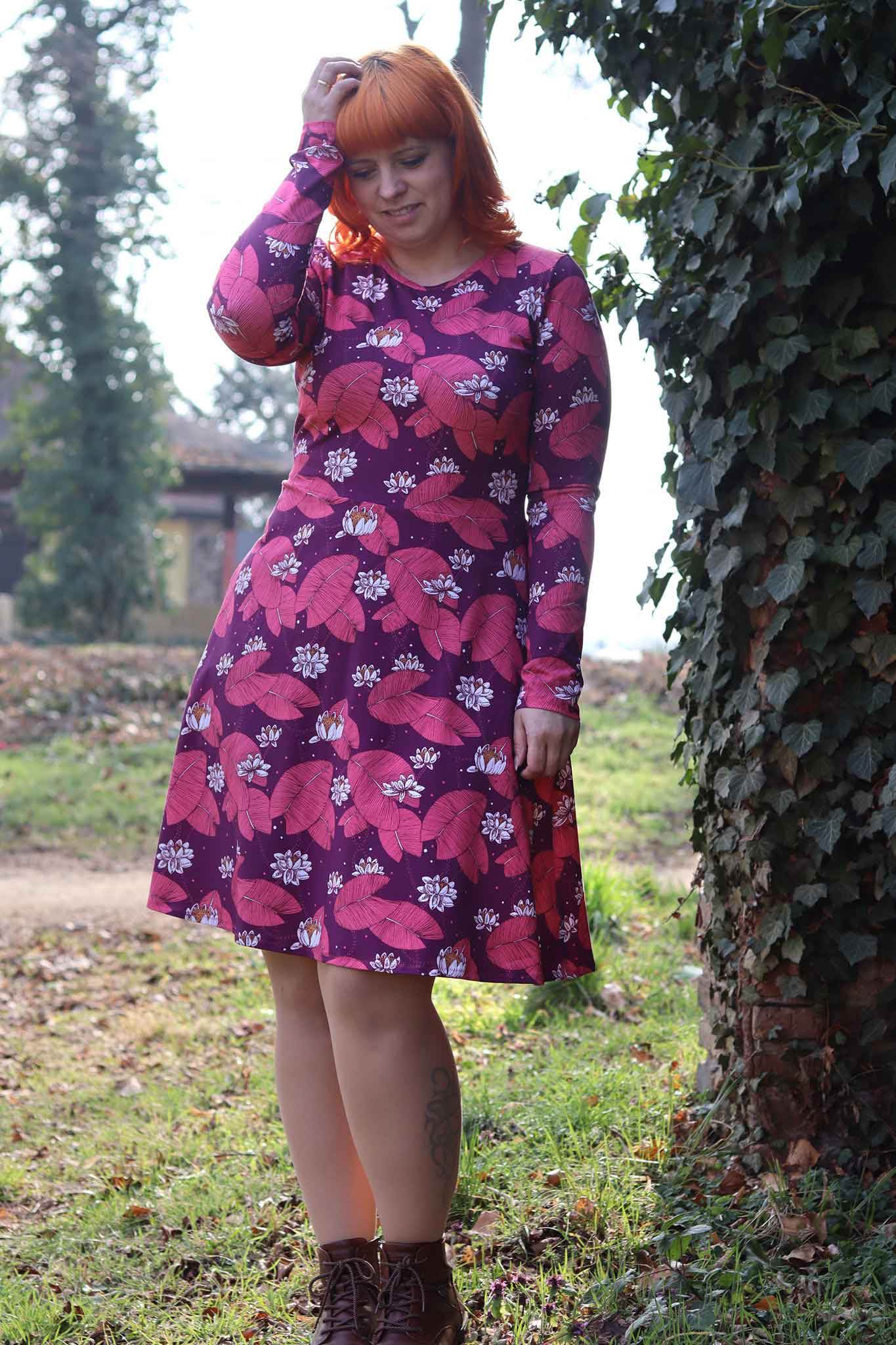 Schnittmuster Kleid mit ausgestelltem Rockteil PETROLINA (32-56) : - Sewando