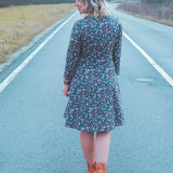 Schnittmuster Kleid mit ausgestelltem Rockteil PETROLINA (32-56) : - Sewando