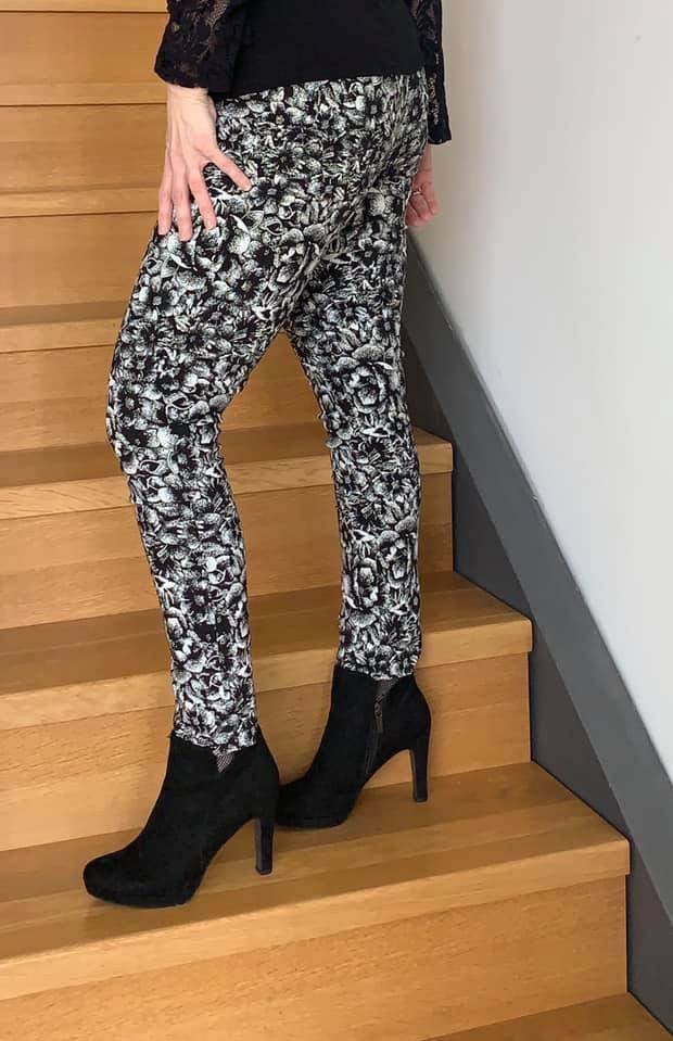 Schnittmuster Jeggings, Leggings LIMEIRA (32-56) - Sewando