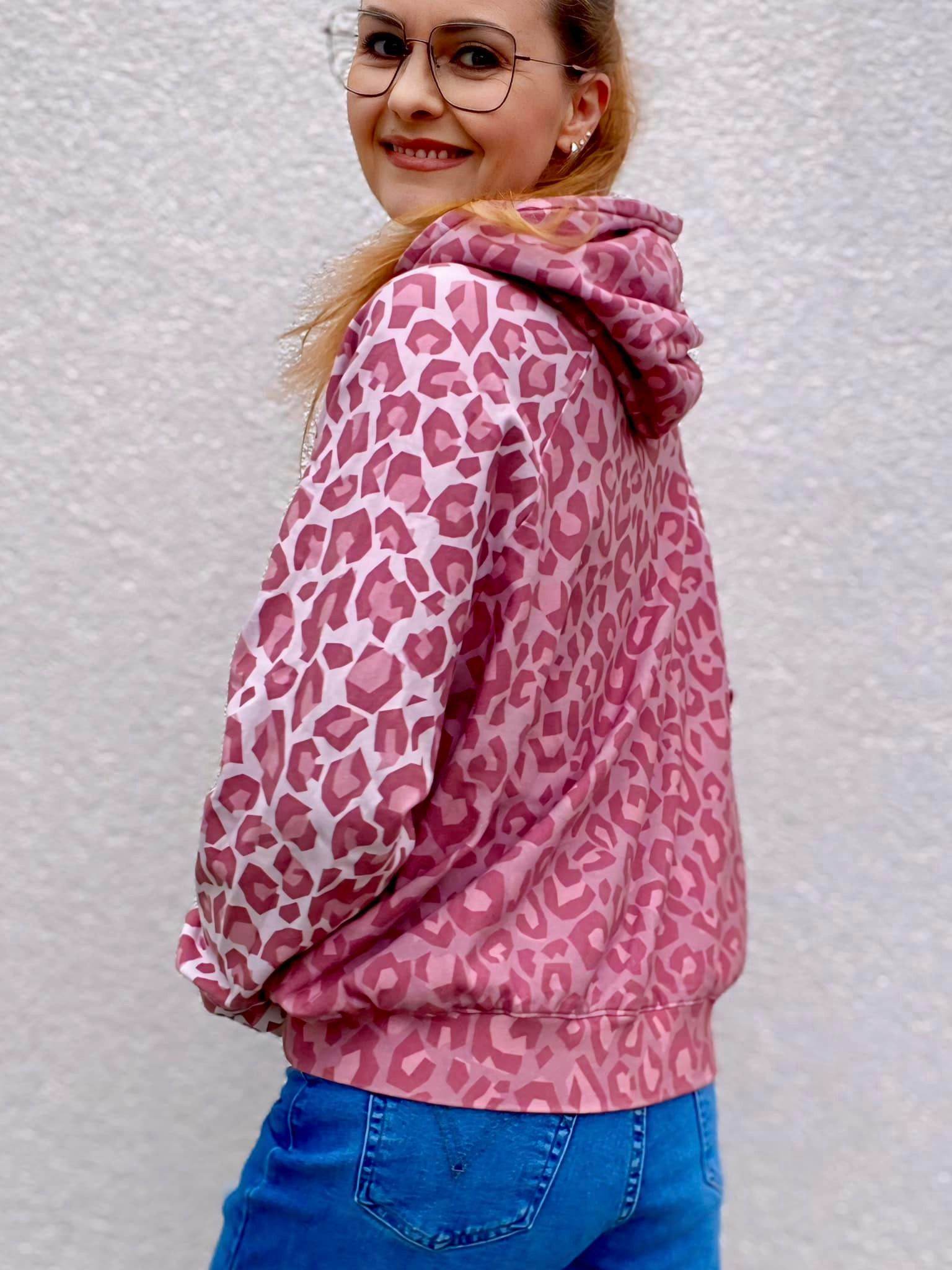 Schnittmuster Oversize Raglan Hoodie AVELA (XXS-5XL) : - Sewando
