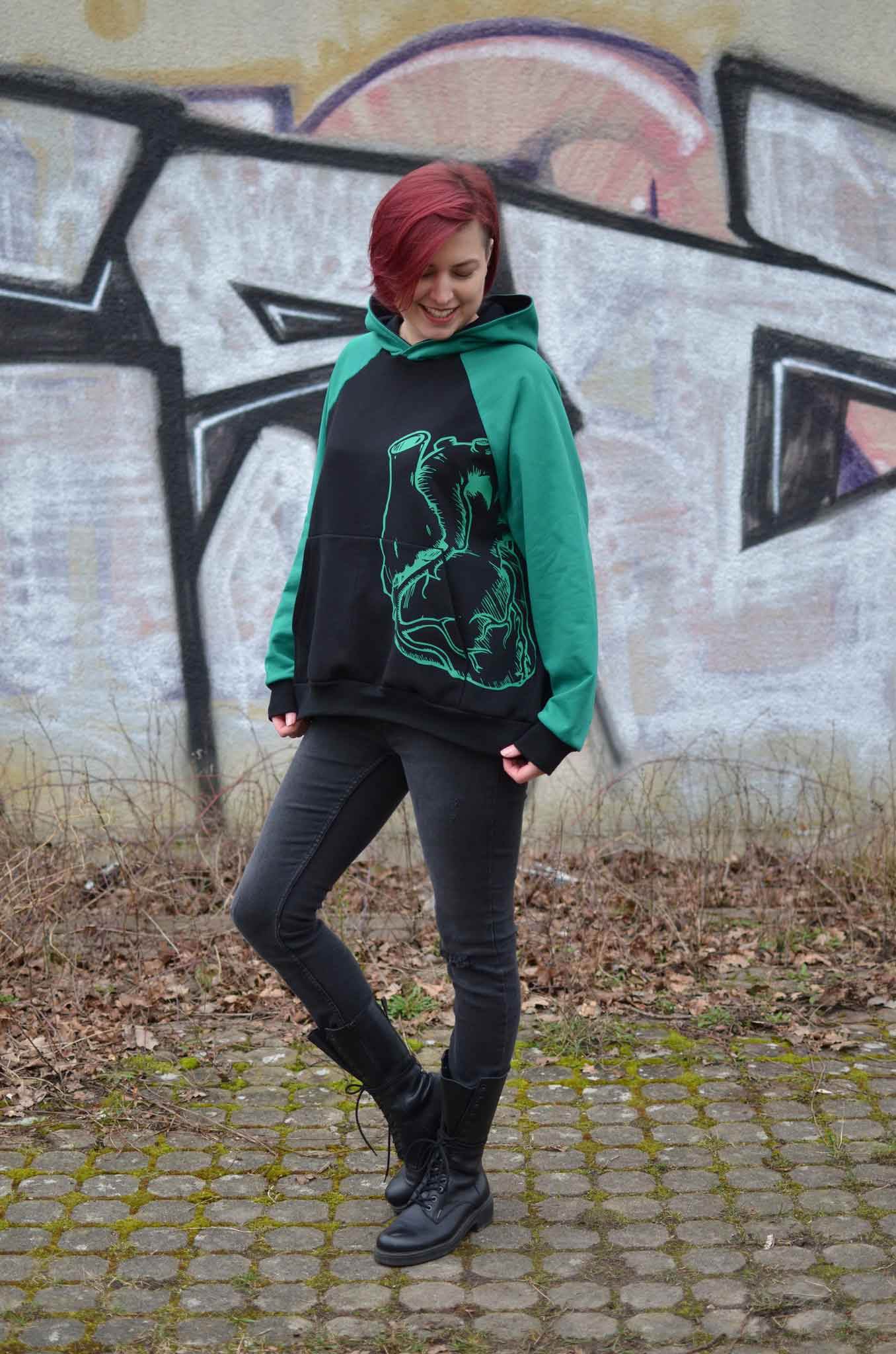 Schnittmuster Oversize Raglan Hoodie AVELA (XXS-5XL) : - Sewando