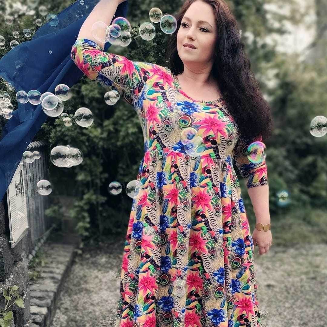 Schnittmuster Damen Kleid Grazia Gr. 34-54 - Sewando