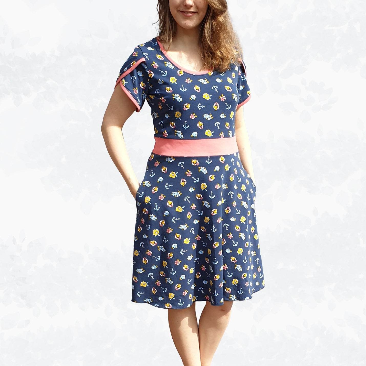 Schnittmuster Isa – Jerseykleid mit glockigem Rockteil Gr. 34-50 / Bu 80-116 - Sewando