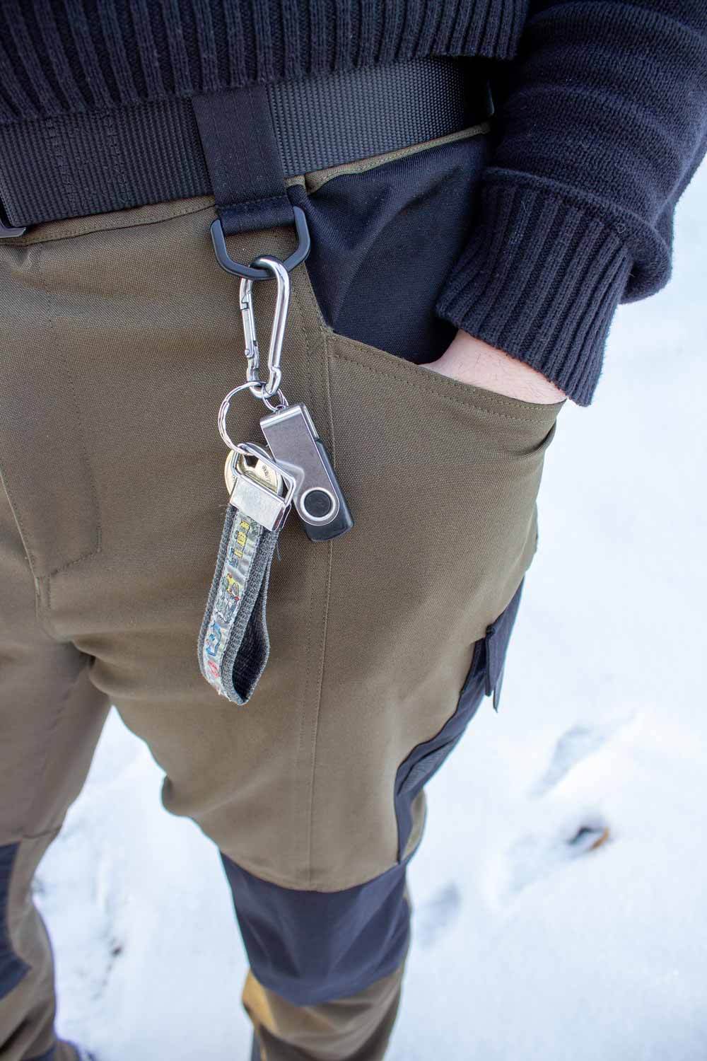 Schnittmuster Outdoorhose „Unter freiem Himmel“ Herren Kurzgrößen Gr. 22 – 32 - Sewando