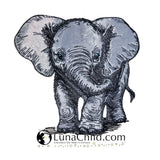Stickdatei Applikation Elefant Baby "Rosy" - realistisch - FÜR HELLE & DUNKLE STOFFE