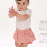 Schnittmuster Baby Twinset Babykleid Hängerchen und Pumphose - süßes Baby in Rüschen-Pumphose mit Spielzeug