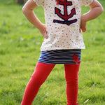 Schnittmuster timtom No.33 Shirt mit Vokuhila-Saum und optionalen Strick- oder Häkeldetails Gr.86-128 - Sewando