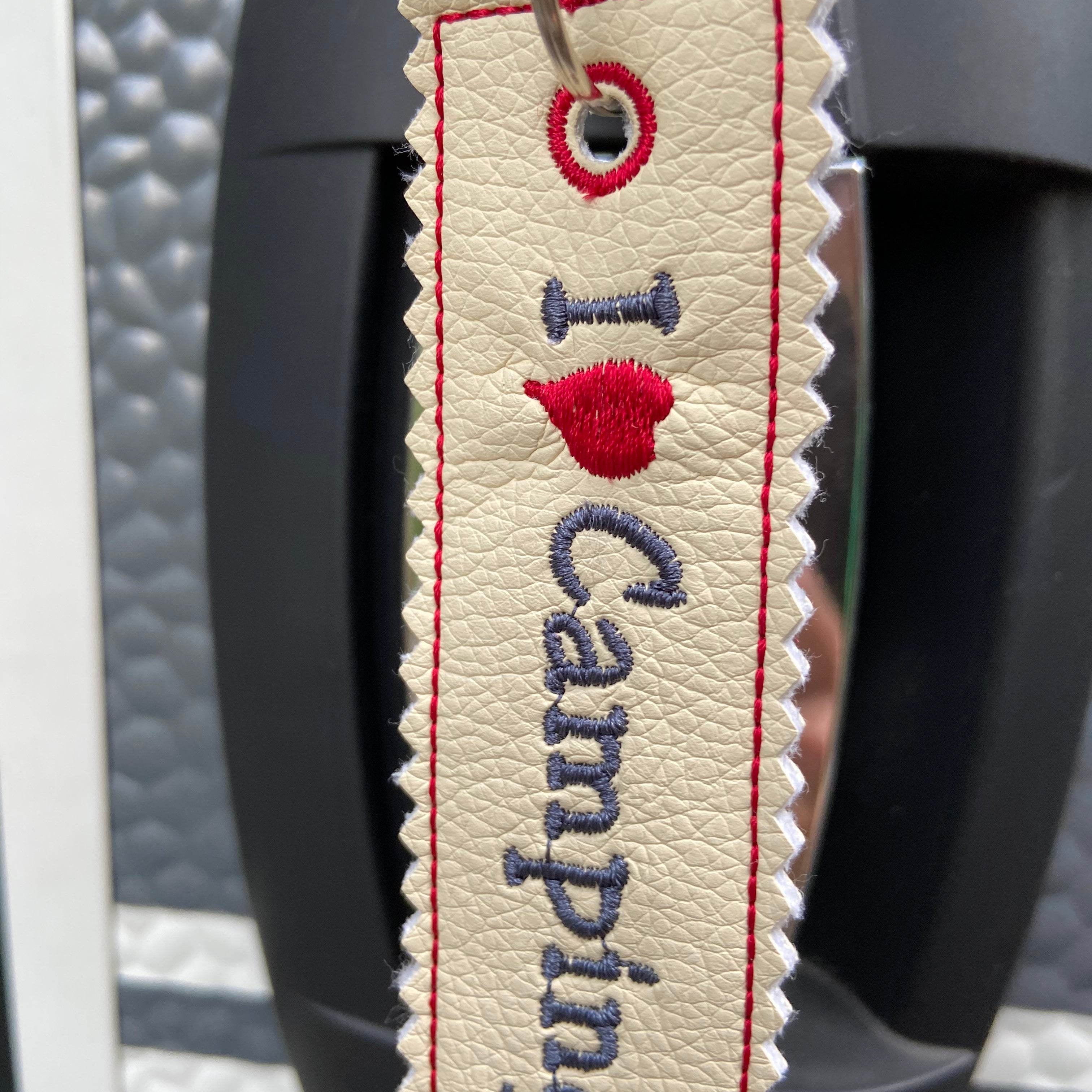Stickdatei Camper Camping Anhänger Schlüsselanhänger ITH - Sewando