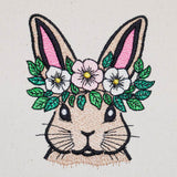 Stickdatei Set Easter Bunnies, Hase 2 Versionen, Blumenranken, Schriftzug Frohe Ostern und ITH Schild - Sewando