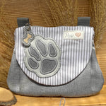 Stickdatei Tasche Big Paw 16x23, In The Hoop Bag mit 3 Reißverschlusstaschen - Sewando