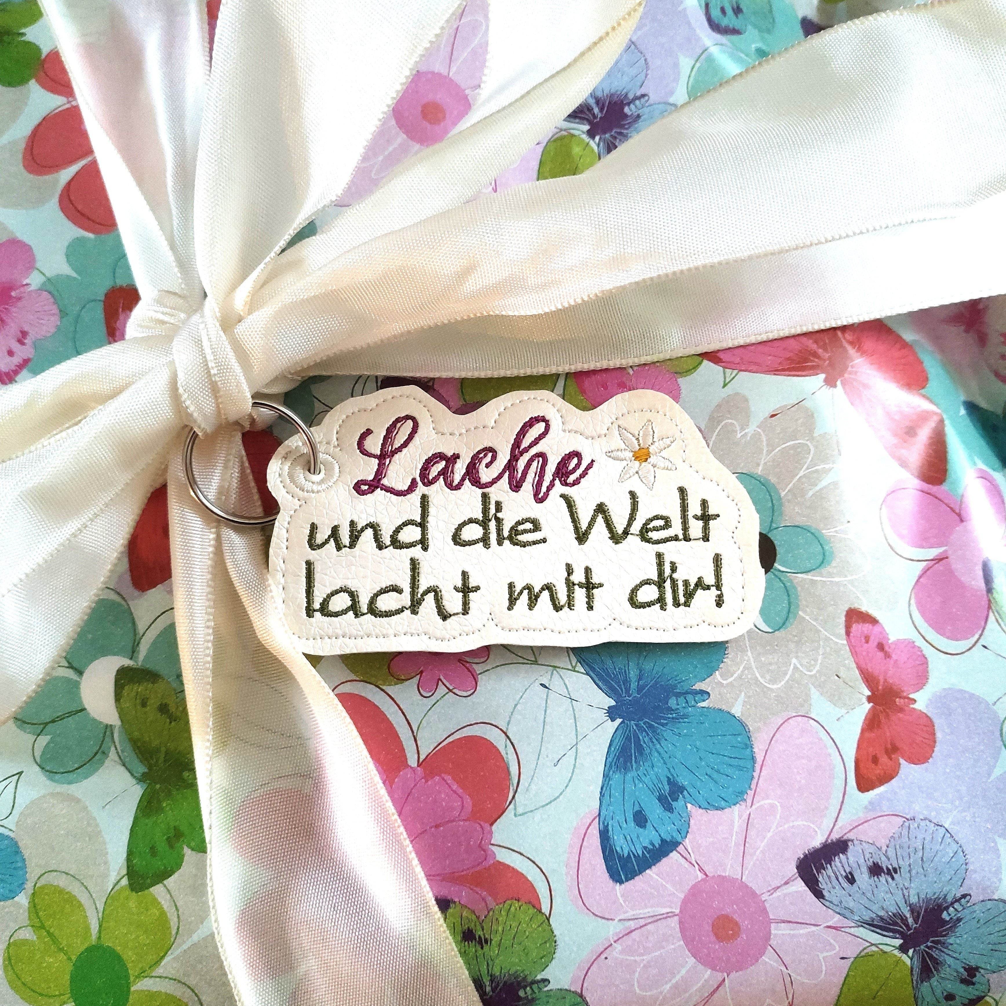 Stickdatei Lachen Anhänger ITH Schlüsselanhänger - Sewando