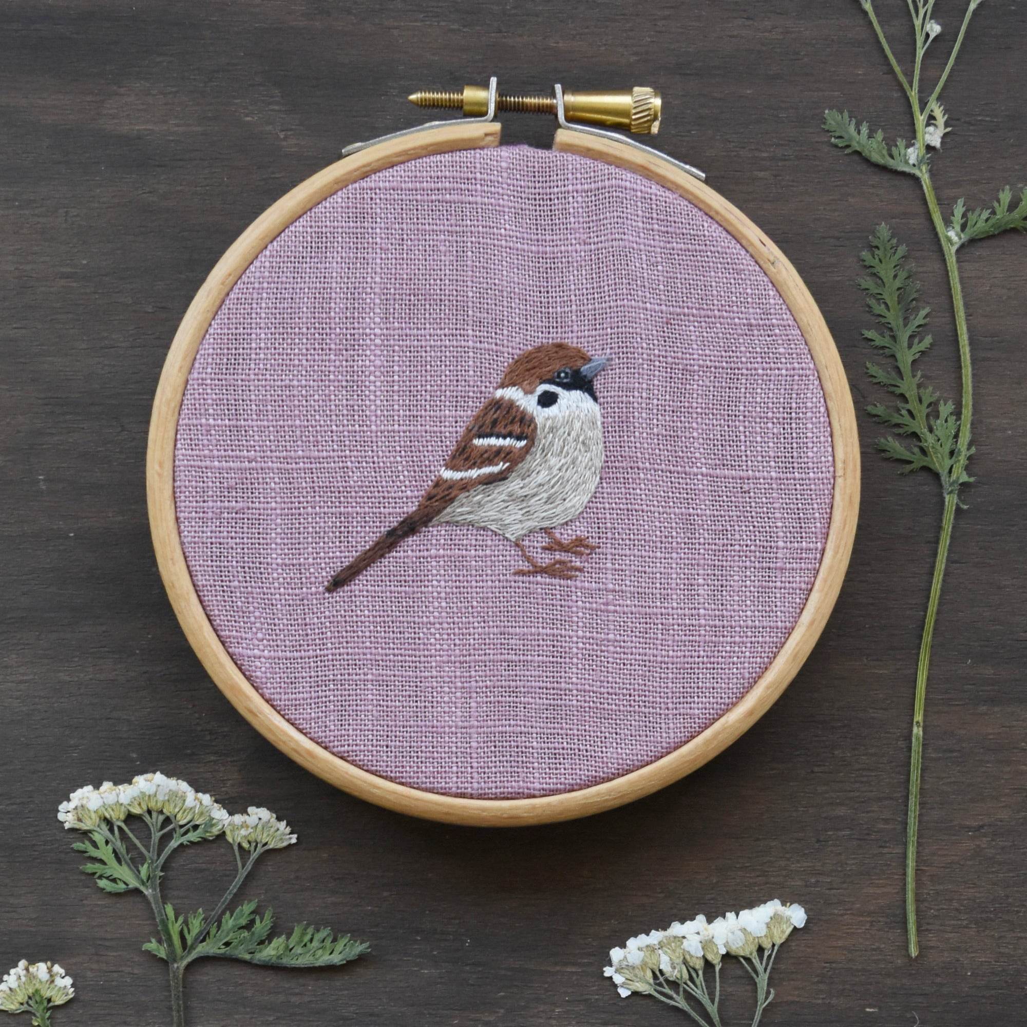 Hand embroidery pattern/ Handstickerei: EMBROIDERED BIRDS NO. 1 - Sewando