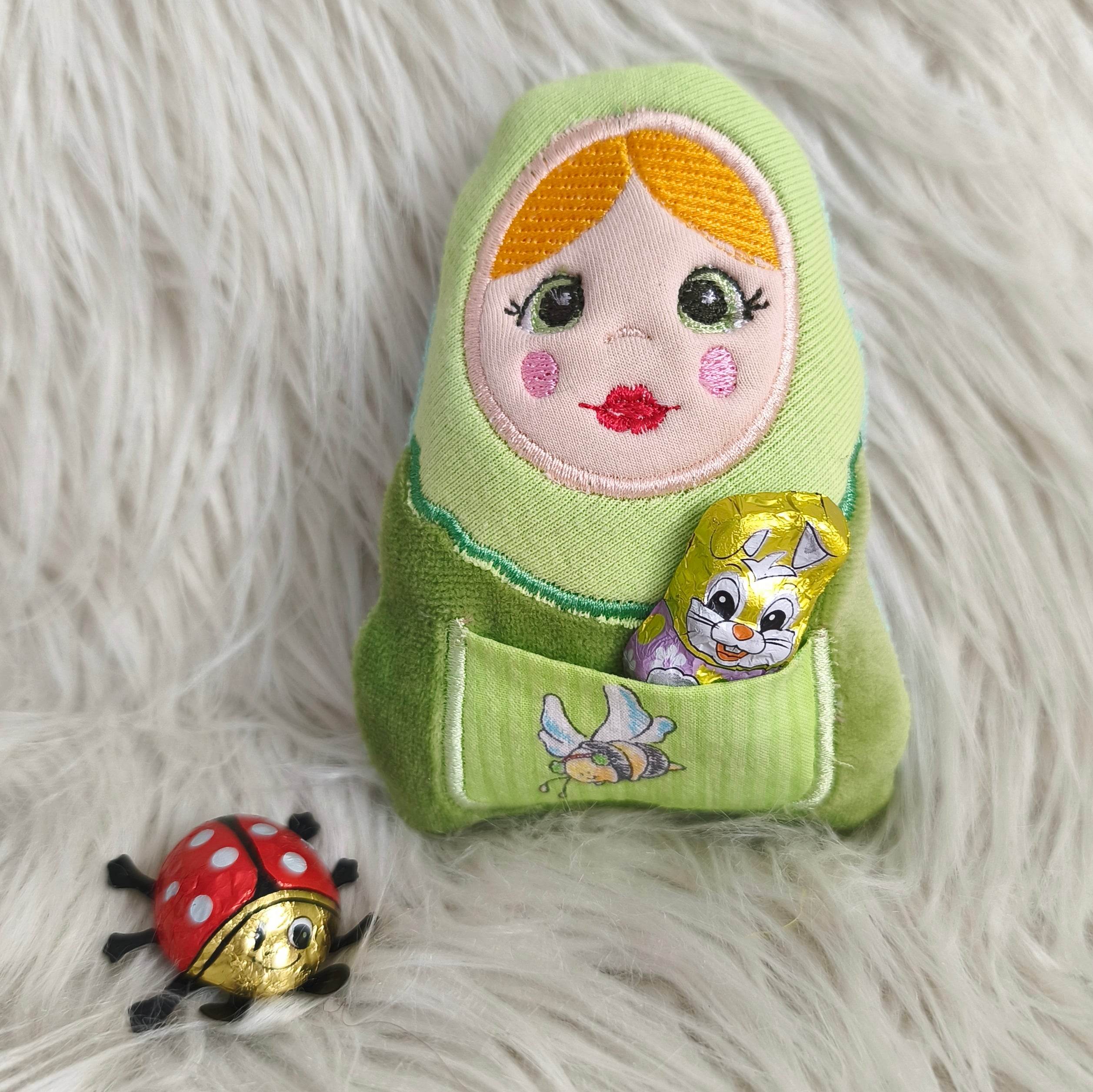 Stickdatei Matroschka mit Tasche und Herz Set 2520 - Sewando