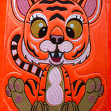 ITH Plüschtier „Tiger Lilli“ | Für 16x26 Rahmen | In-the-Hoop Plushie | Stickdatei | Embroidery Design | alle Formate | Sofort-Download