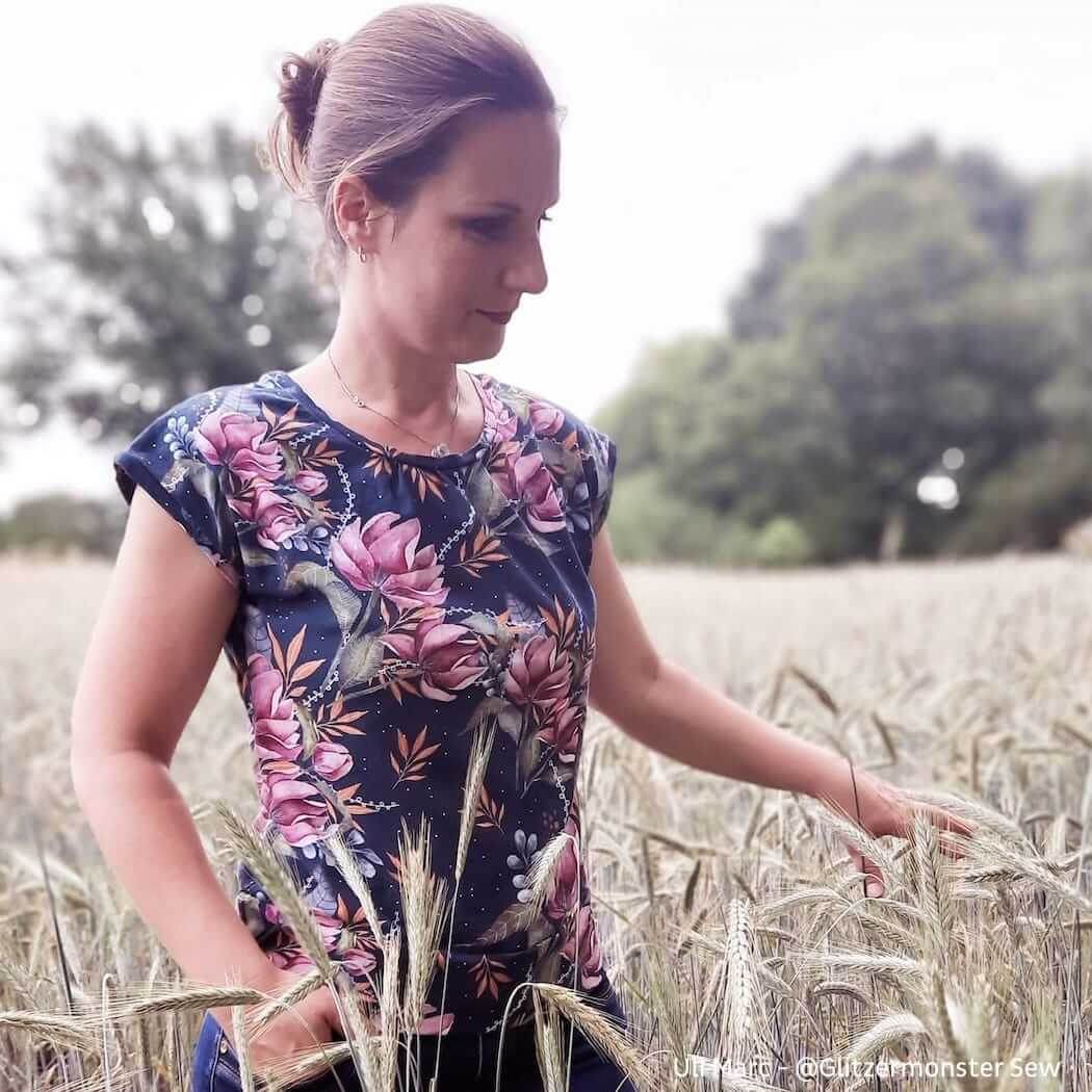 Schnittmuster Shirt mit Falten und Rückenpasse | Gr. 32-50 - Sewando