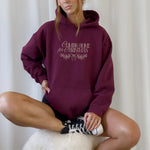 Zweiteiliges Weihnachts-Plotterdatei-Set mit In my cozy Christmas Era & Coming Home for Christmas – Line Art Designs für Sweater, Hoodies & festliche DIY-Projekte.