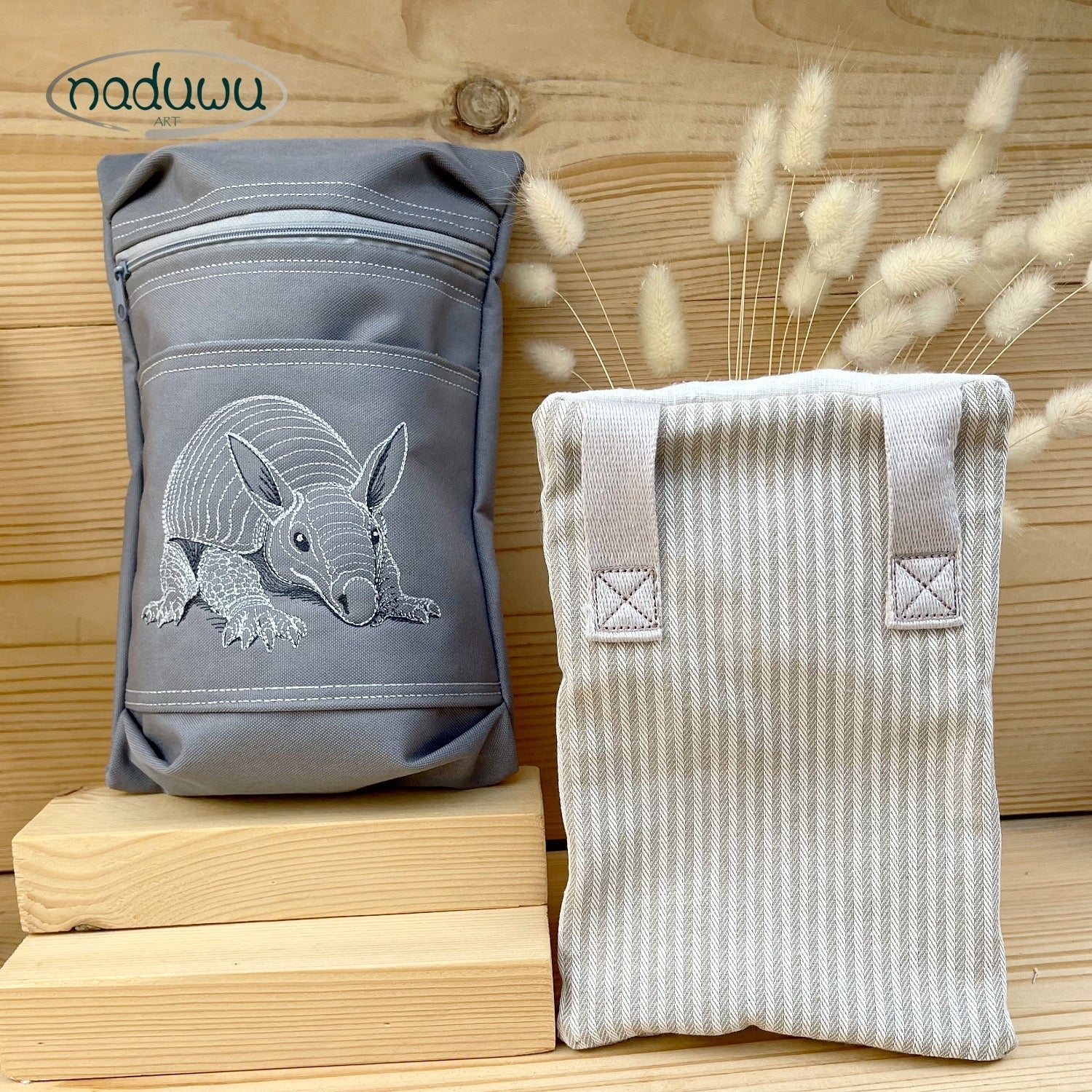 Stickdatei BoxyDillo Bag 20x28, ITH Tasche mit Reißverschluss - Sewando