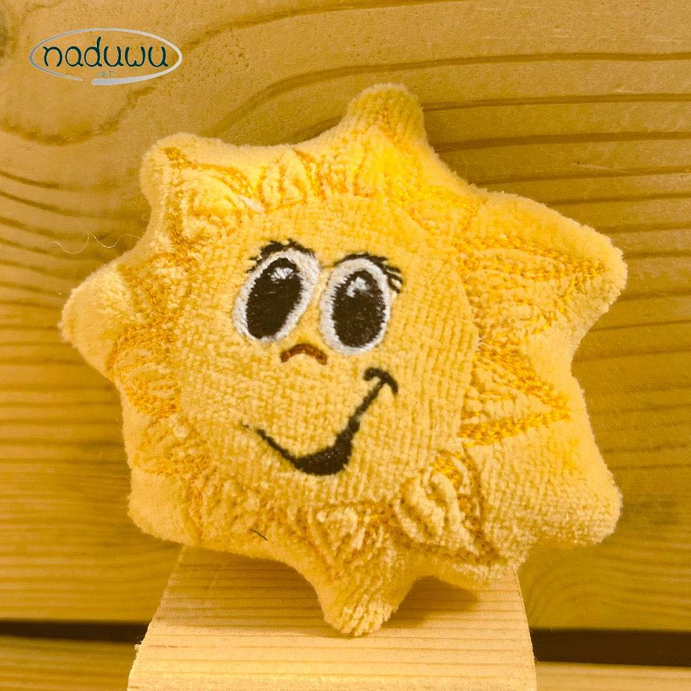 Stickdatei Sonne Stuffie 9x9 & 10x10, ITH Kuschelkissen Sunny - Sewando