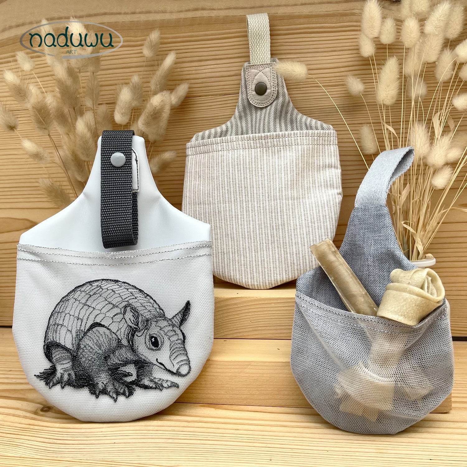 Stickdatei Beutel 20x28, In The Hoop Hundeleinentasche armadillo L-Bag - Sewando