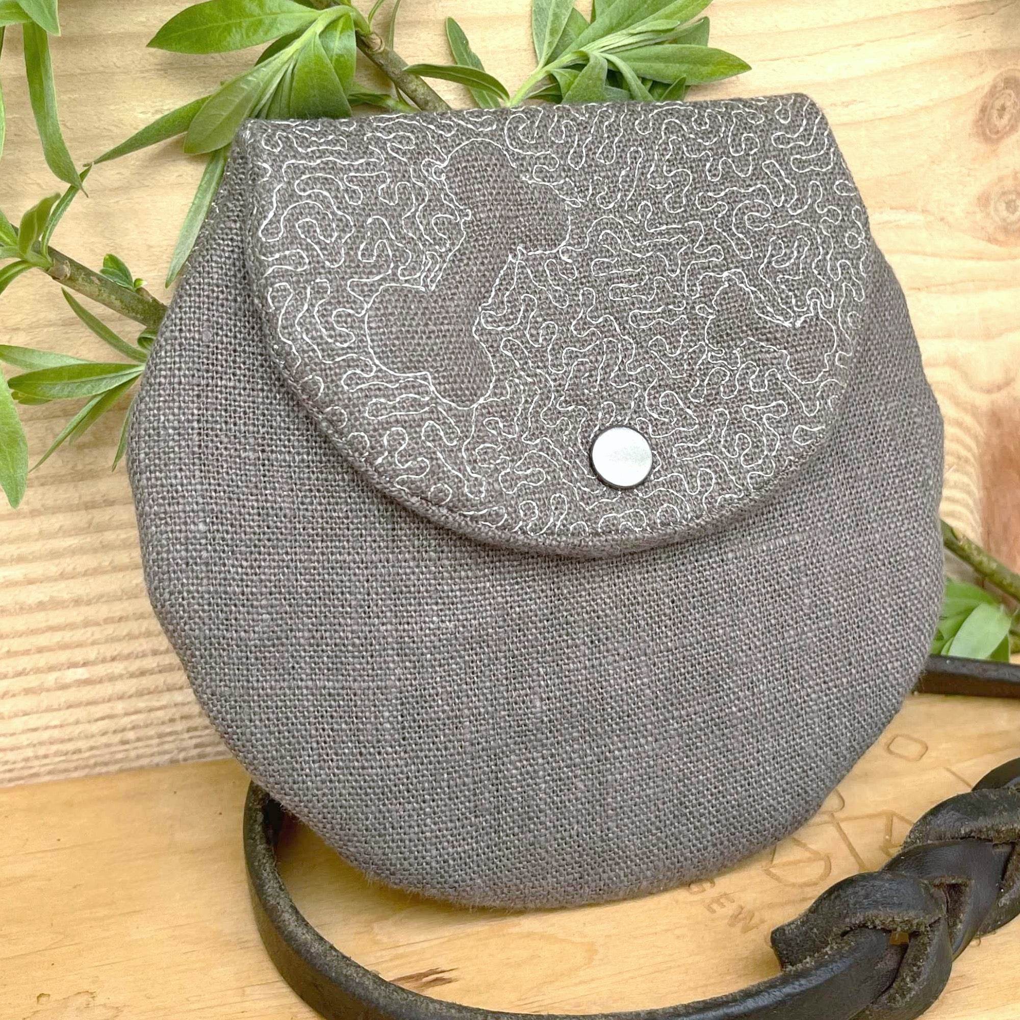 Stickdatei Tasche 15x21, ITH runde BoneBag - Sewando