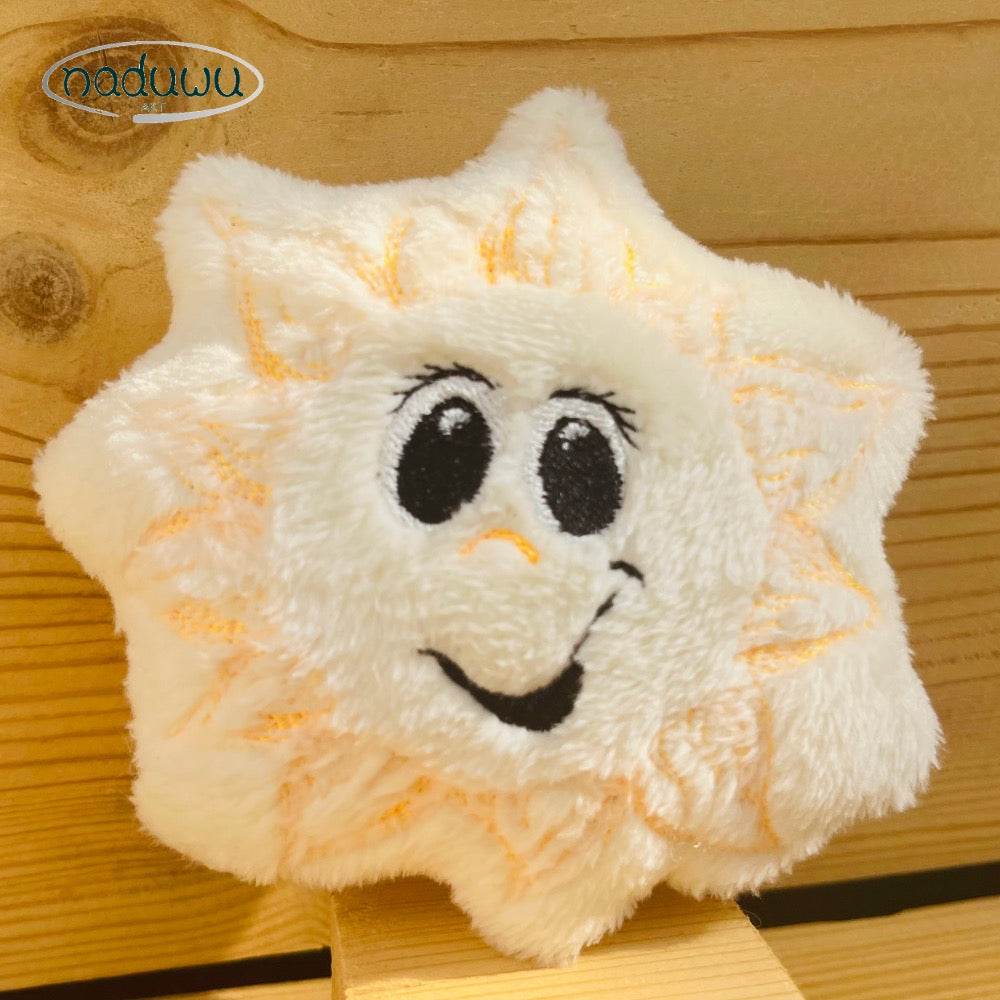 Stickdatei Sonne Stuffie 15x15, ITH Kuschelkissen Sunny - Sewando