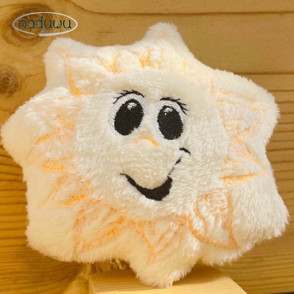 Stickdatei Sonne Stuffie 15x15, ITH Kuschelkissen Sunny - Sewando
