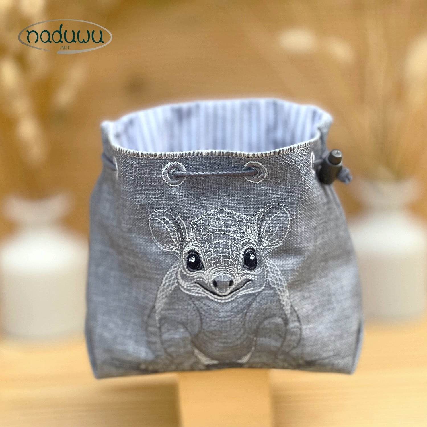 Stickdatei Leckerchenbeutel Set, ITH Futterbeutel armadillo 4 Größen mit und ohne Motiv - Sewando