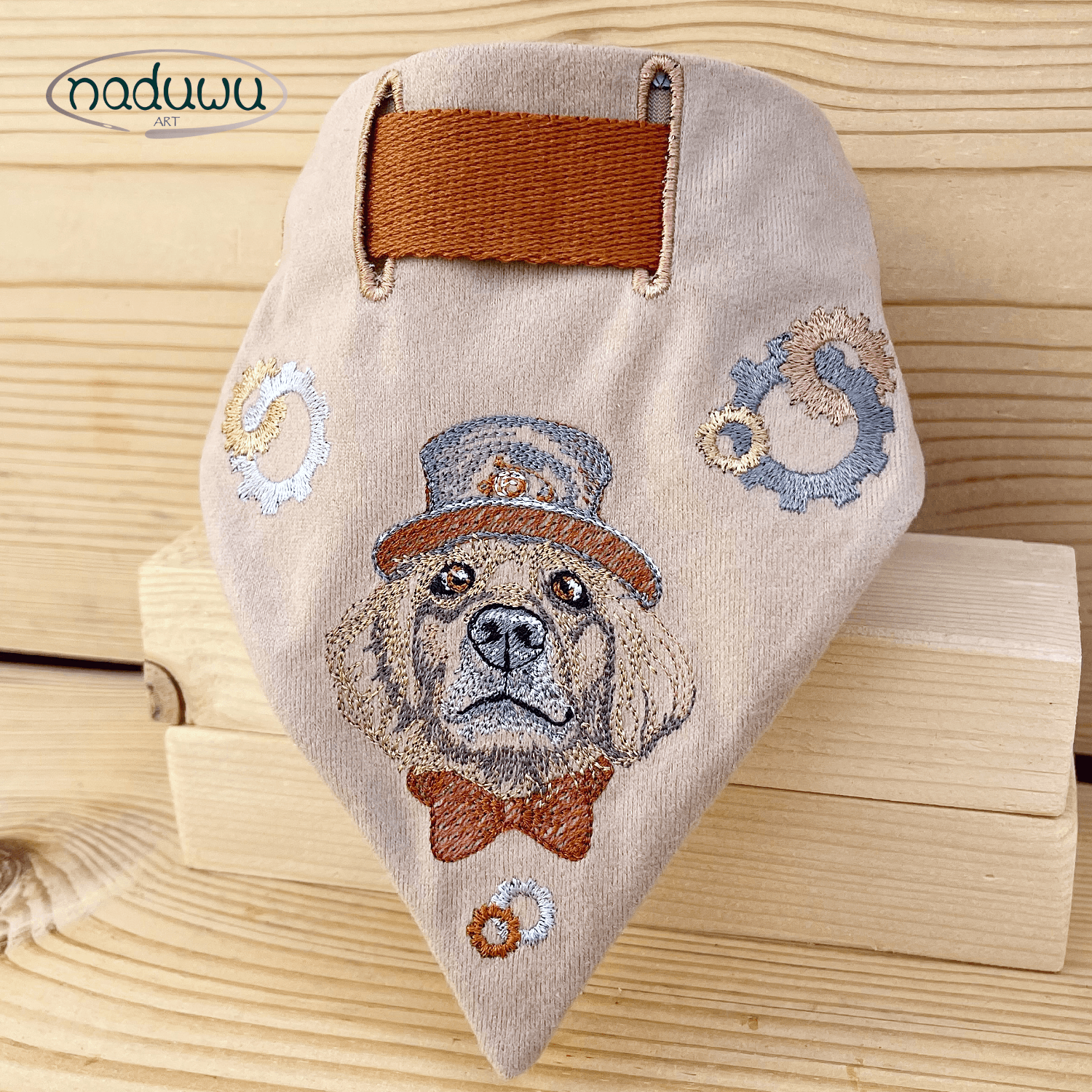 Stickdatei Halstuch für Hunde in 20x20, Bandana mit Motiv und blanko - Sewando