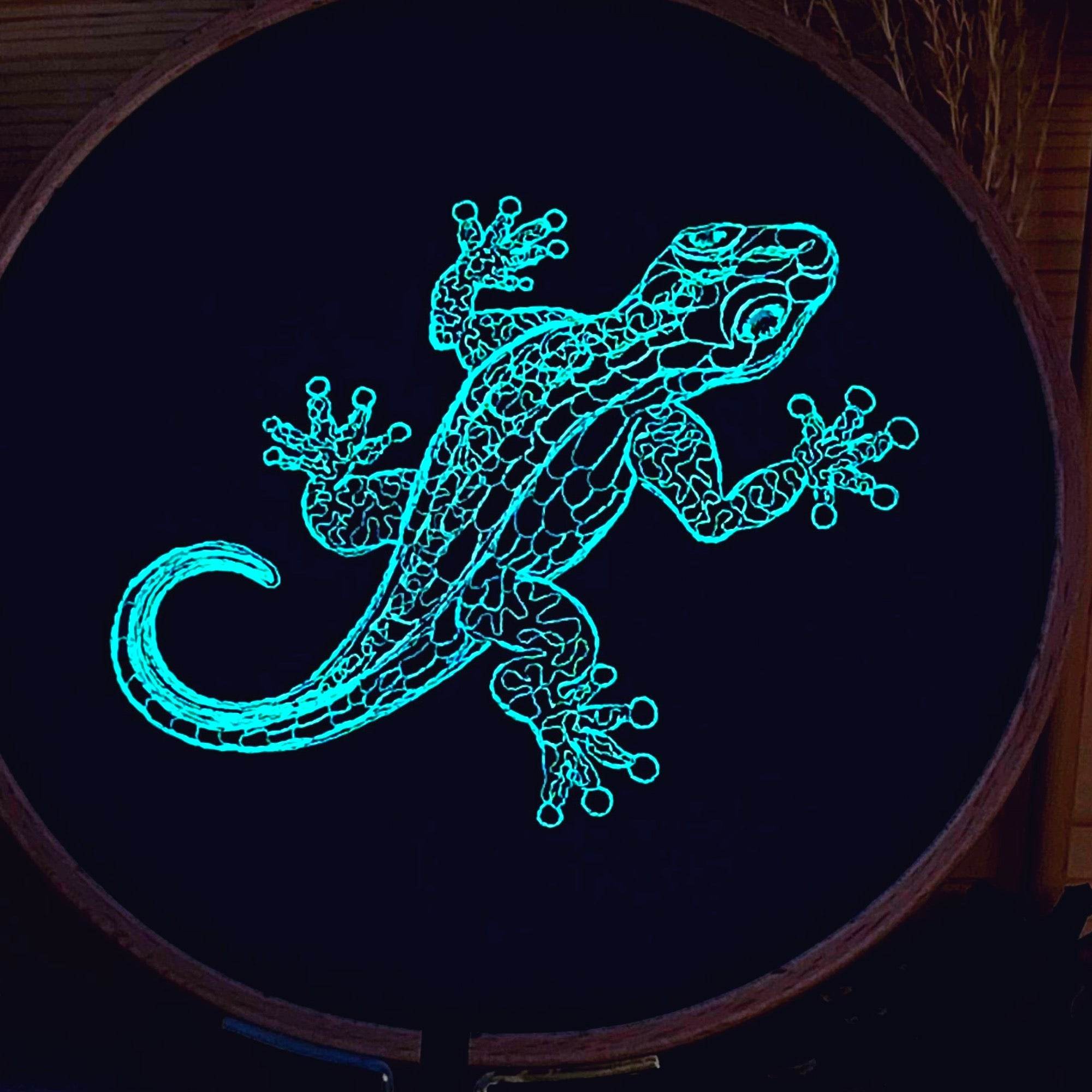 Stickdatei Eidechse Set 7 Größen, Gecko Scribble ab 10x10 - Sewando
