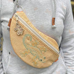 ITH Stickdatei Crossbody Bag 18x30 mit Innentasche, BeanBag - Sewando