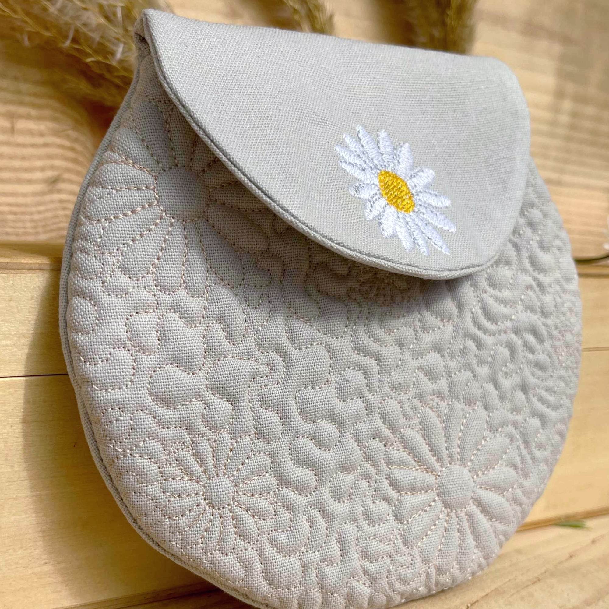 Stickdatei Tasche 16x22 mit Gänseblümchen, ITH runde Daisy Bag - Sewando
