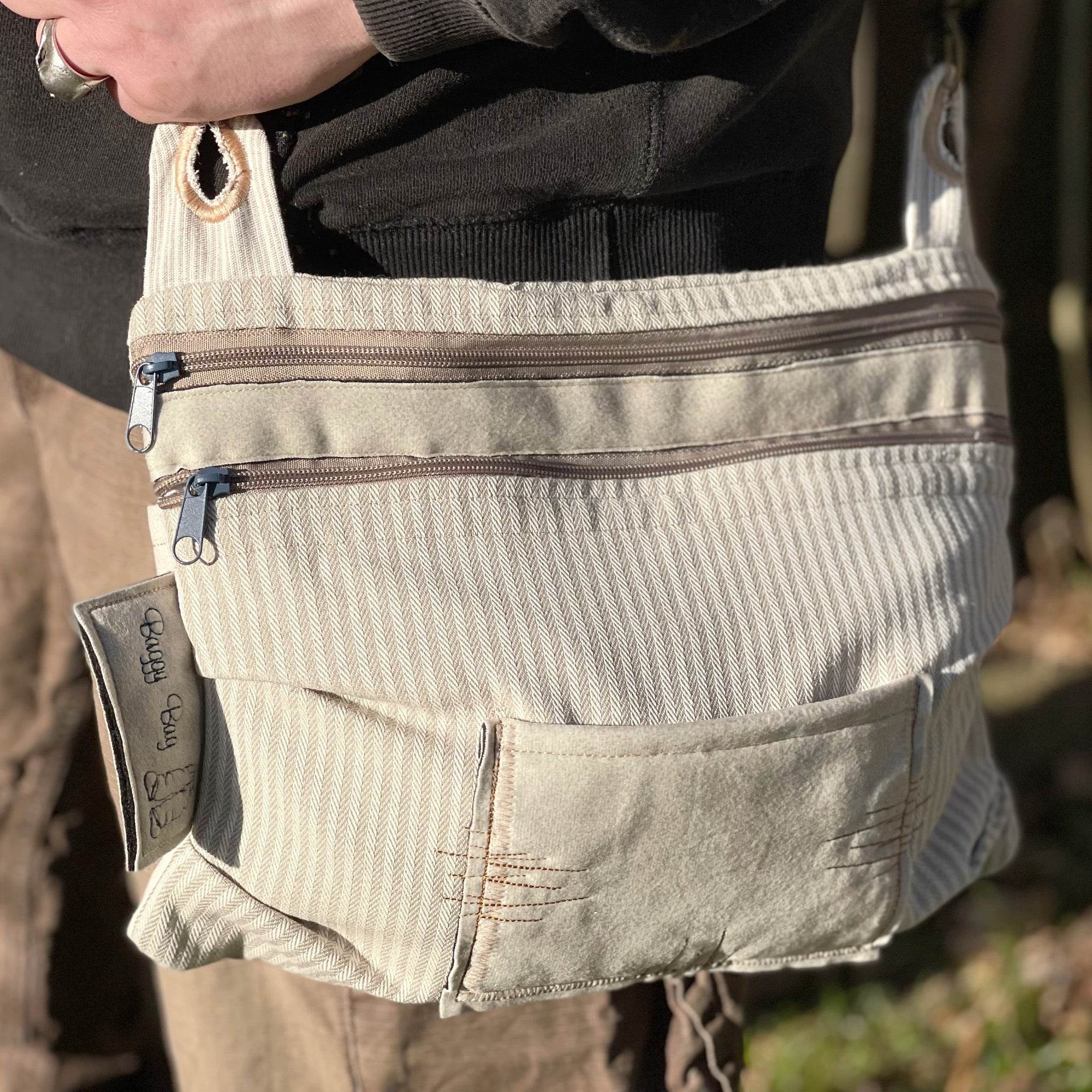Stickdatei Baggy Bag Set, ITH Tasche in 5 Größen mit 2 Reißverschlüssen - Sewando