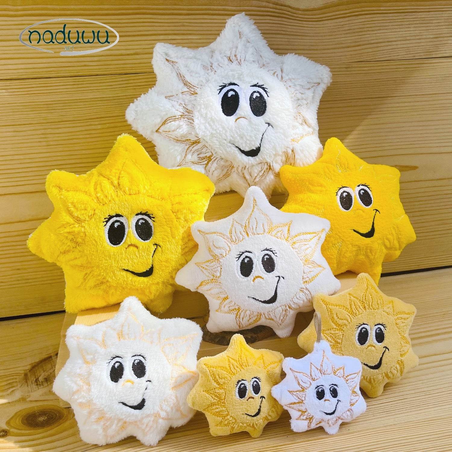 Stickdatei Sonne Stuffie 8 Größen, ITH Kuschelkissen Sunny - Sewando