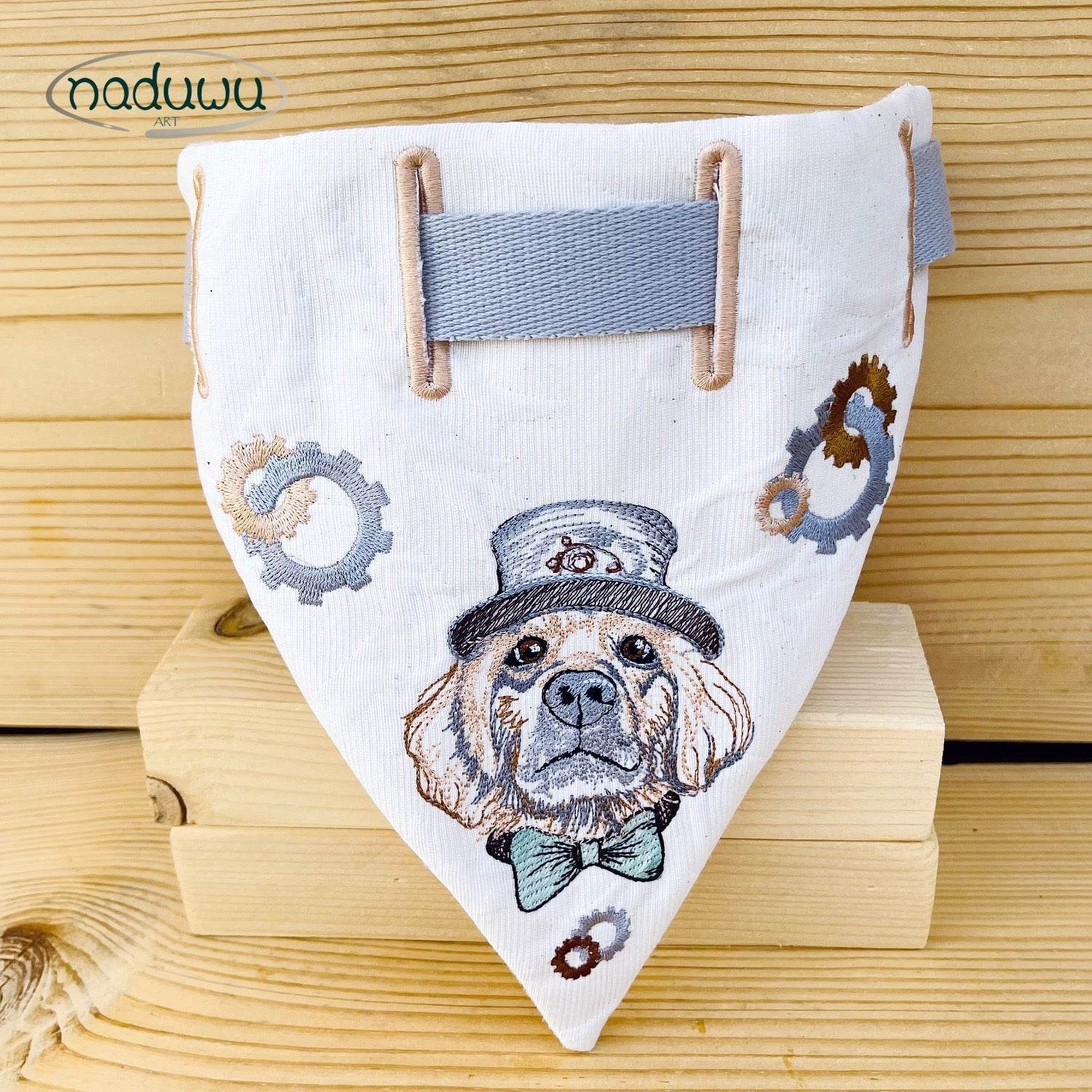 Stickdatei Halstuch für Hunde in 24x24, Bandana mit Motiv und blanko - Sewando
