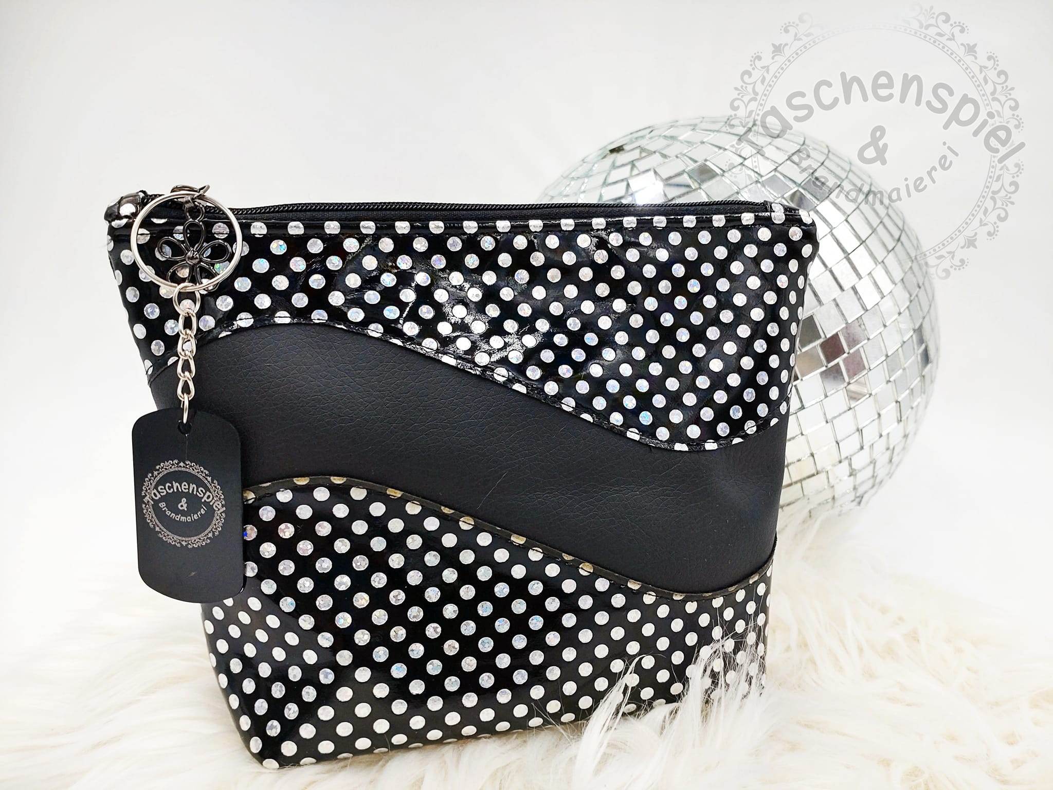 Schnittmuster Kosmetiktasche Wavie in Wellenoptik - Sewando