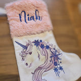Einhorn Stickdatei, winterliches Märchenmotiv für deine Stickmaschine - Sewando