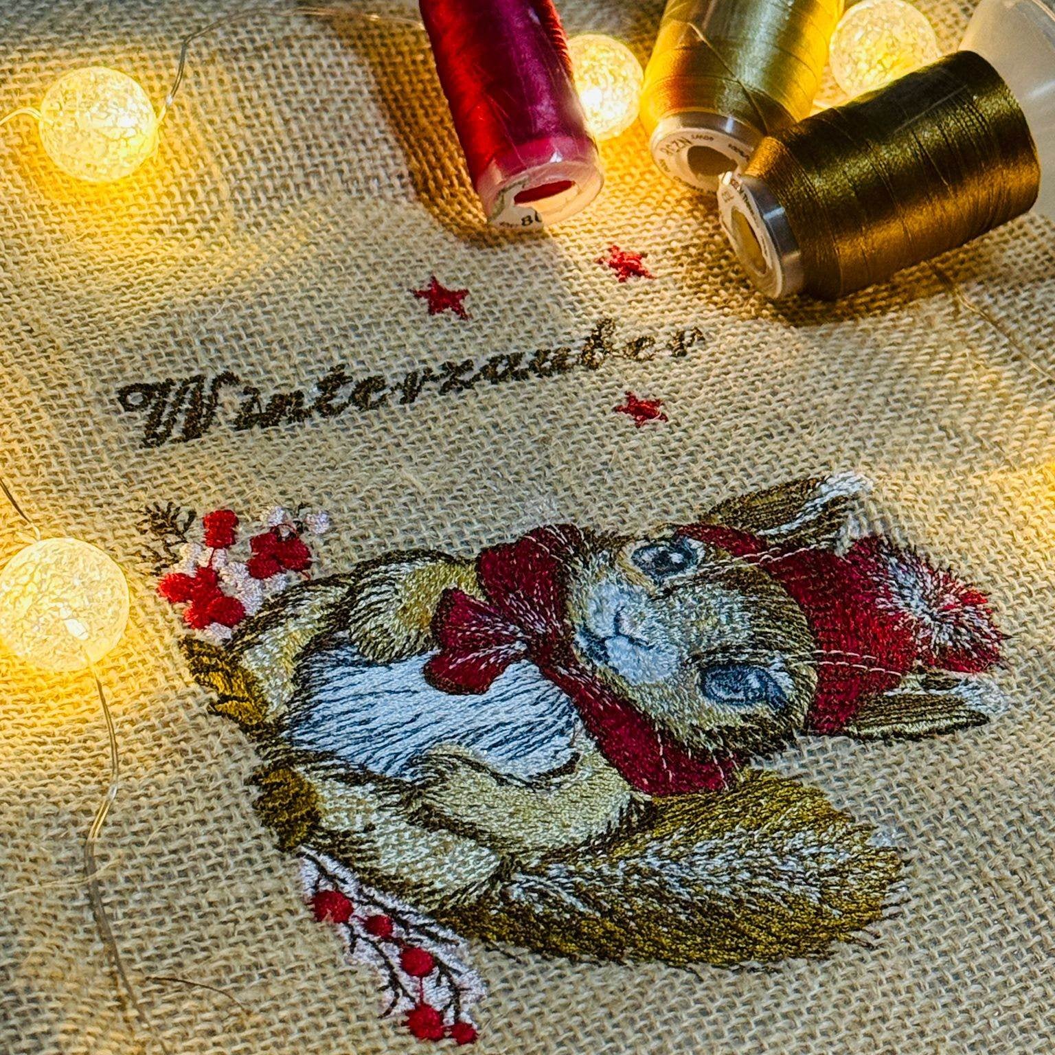 Eichhörnchen Stickdatei, kuscheliger Wintercharme für deine Stickmaschine - Sewando
