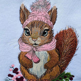 Eichhörnchen Stickdatei, kuscheliger Wintercharme für deine Stickmaschine - Sewando