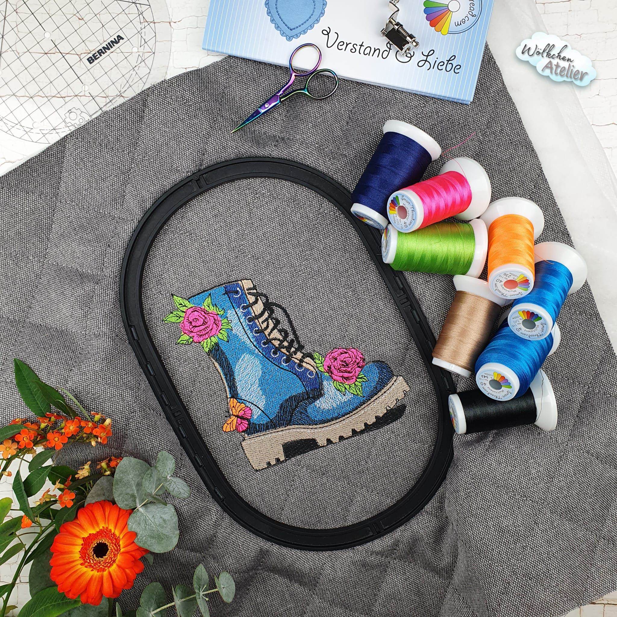 Stiefel Stickdatei – cooler Boots-Style mit floraler Attitüde für deine Stickmaschine - Sewando