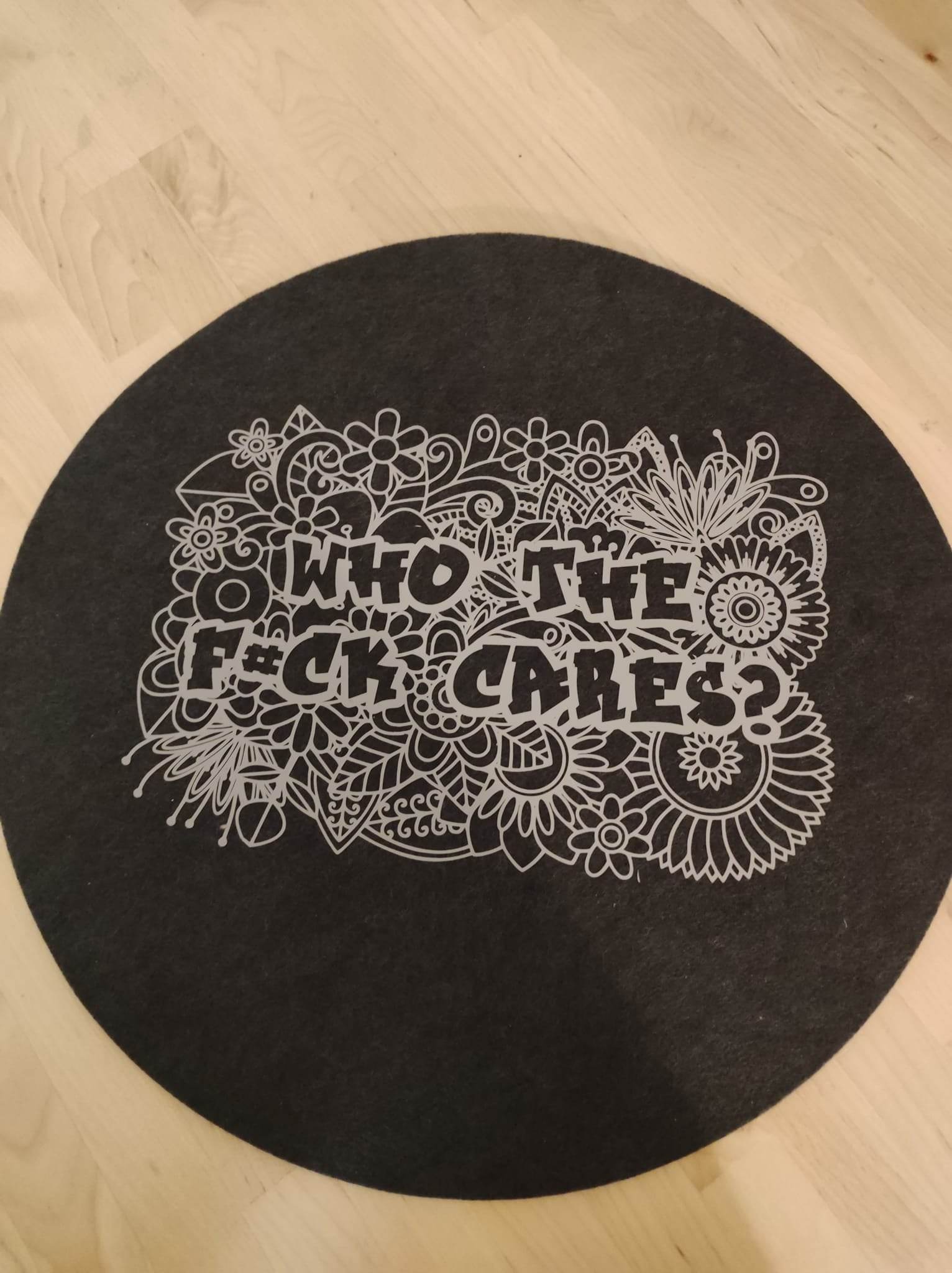*Who the f*ck cares?* Plotterdatei - Sewando