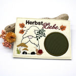 Stickdatei Mugrug Untersetzer Herbst Wichtel ab 13x18cm - Sewando