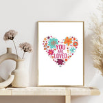 Plotterdatei „You Are Loved“ – Blumen Herz Design | Liebevolle Spruchdatei - Sewando